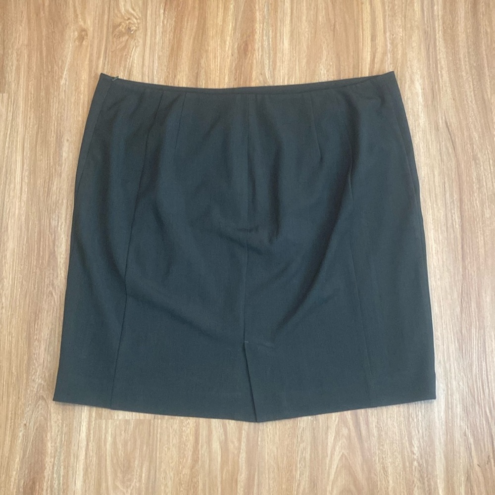 MM LAFLEUR Noho Lined Pencil Skirt in Dark Pine Green Size +3 - Picture 3 of 7